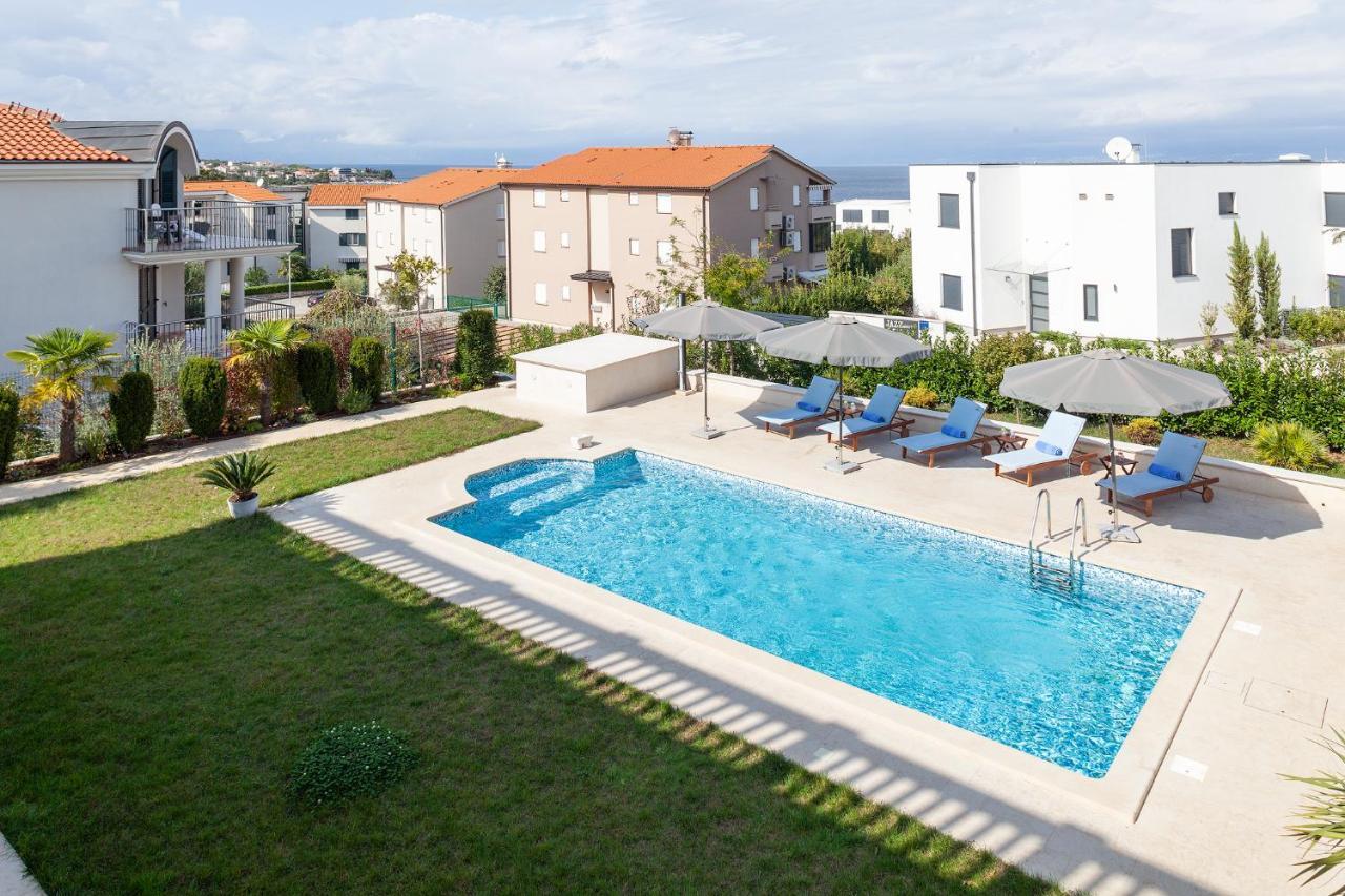 Deluxe Apartment Vila Carissa Malinska Esterno foto